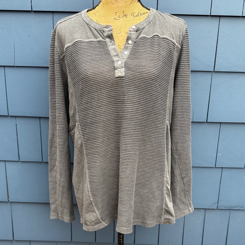 Soft surroundings, large gray Henley tunic, top shirt, mixed media
